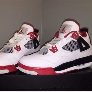 Jordan fire red 4